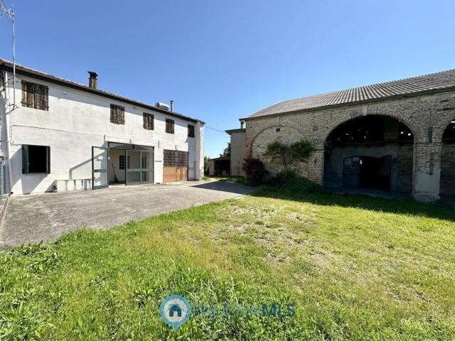 Rustico in vendita a Casalserugo