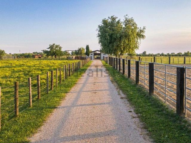Rustico in vendita a Aiello Del Friuli, Friuli-Venezia Giulia