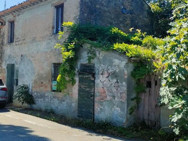 Rustico in vendita a Pezzolo, Russi