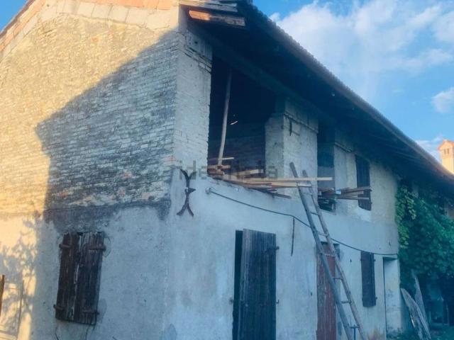 Rustico in vendita a Gaiarine, Veneto