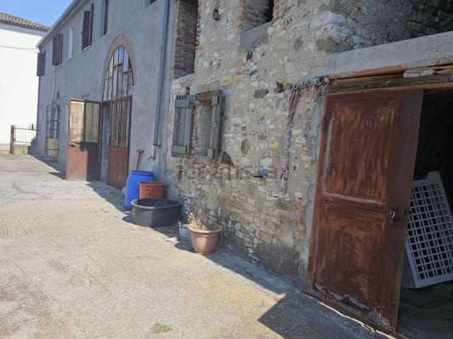Rustico in vendita a Lozzo Atestino, Padova