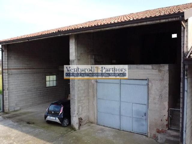 Rustico in vendita a Lonato, Lombardia