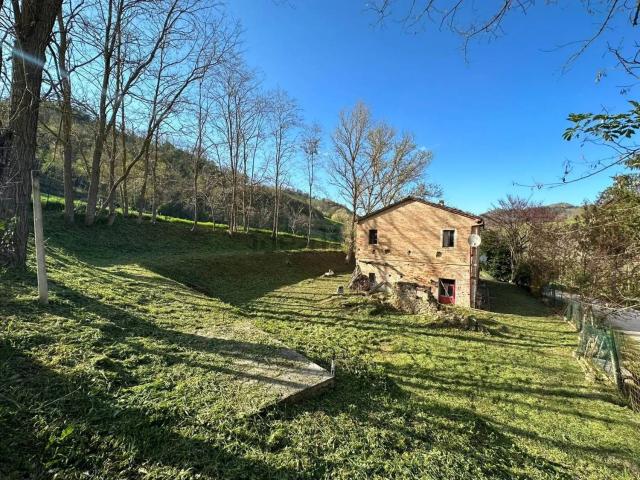 Rustico in vendita a Rancitella, Urbino