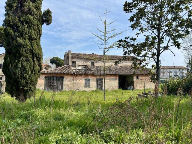 Rustico in vendita a Cesenatico, Reggio Emilia