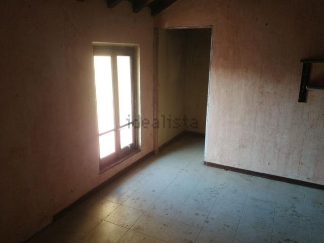 Rustico in vendita a Barona, Albuzzano