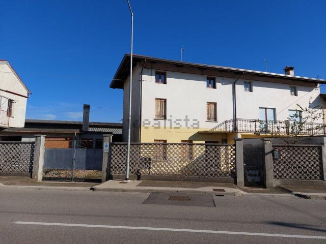 Rustico in vendita a Codroipo, Friuli-Venezia Giulia
