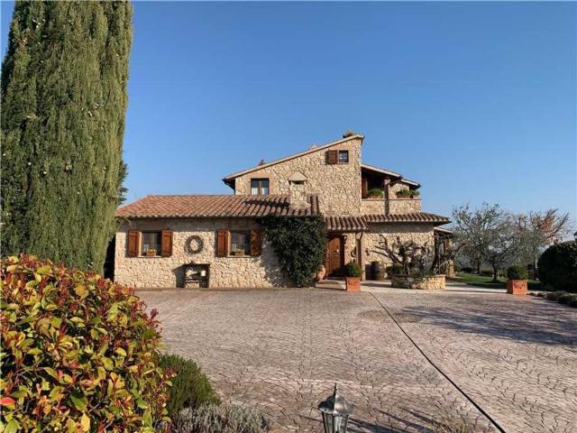 Rustico in vendita a Izzalini, Umbria