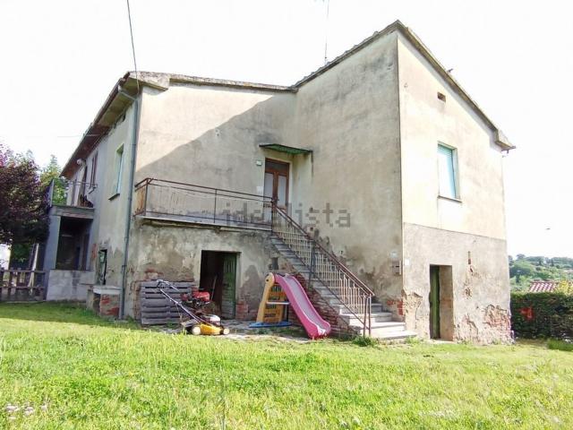 Rustico in vendita a Foiano Della Chiana, Toscana