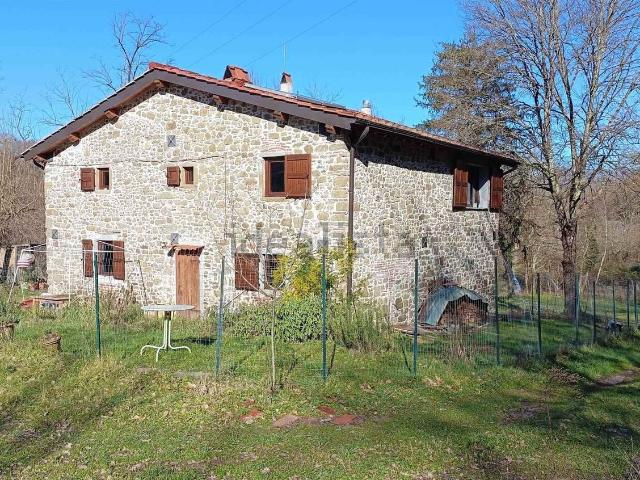 Rustico in vendita a Vicchio, Toscana