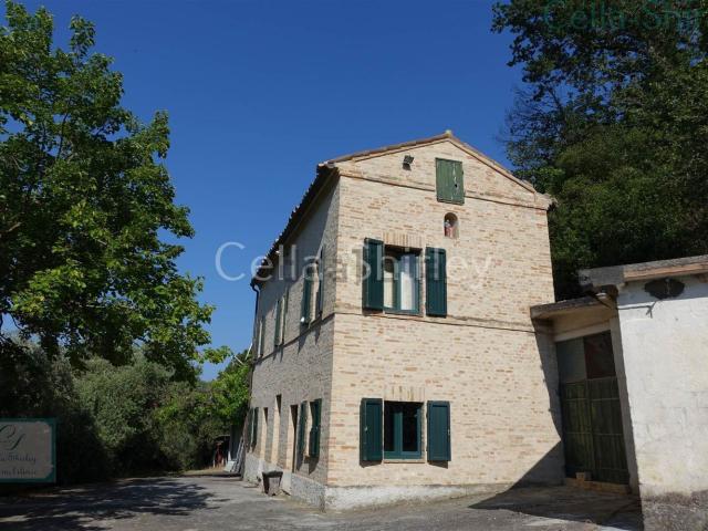 Rustico in vendita a Marche, Fermo