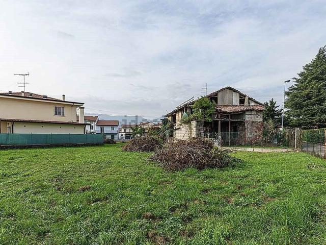 Rustico in vendita a Cà Trenta, Schio