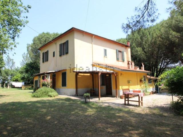 Rustico in vendita a Bucine, Toscana