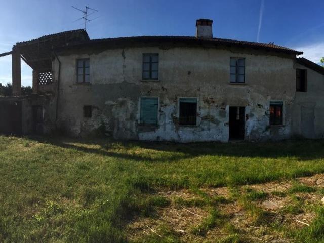 Rustico in vendita a Case Nuove, Roncaro