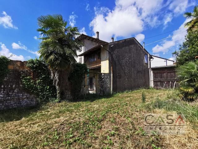 Rustico in vendita a Romans, Cordenons