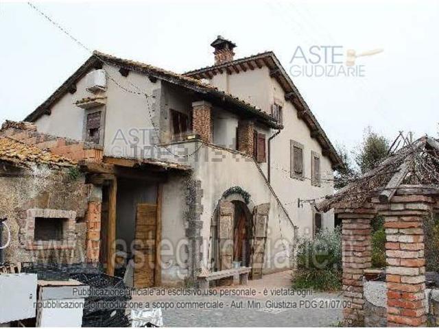 Rustico in vendita a Pian di San Martino, Vetralla