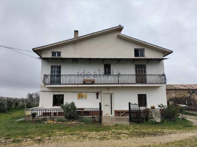 Rustico in vendita a Orsogna, Abruzzo