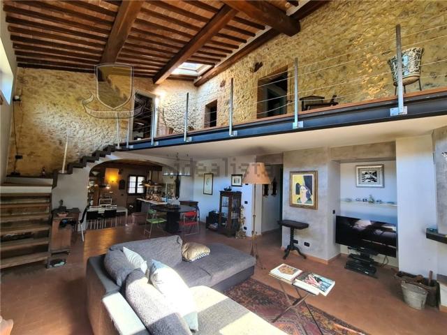 Rustico in vendita a Sovicille, Toscana
