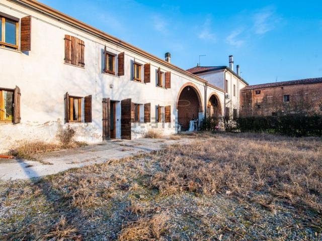 Rustico in vendita a Limena, Veneto