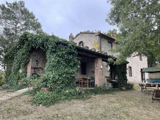 Rustico in vendita a Unione dei Comuni Montani Amiata Grossetana, Roccalbegna