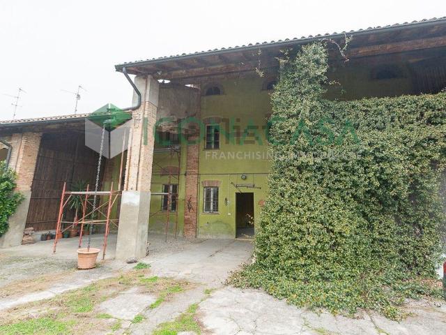 Rustico in vendita a Castel Gabbiano, Lombardia
