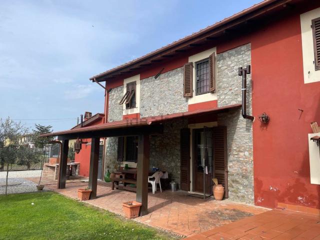 Rustico in vendita a Albinatico, Ponte Buggianese