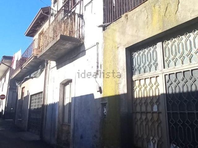 Rustico in vendita a Nicolosi, Sicilia