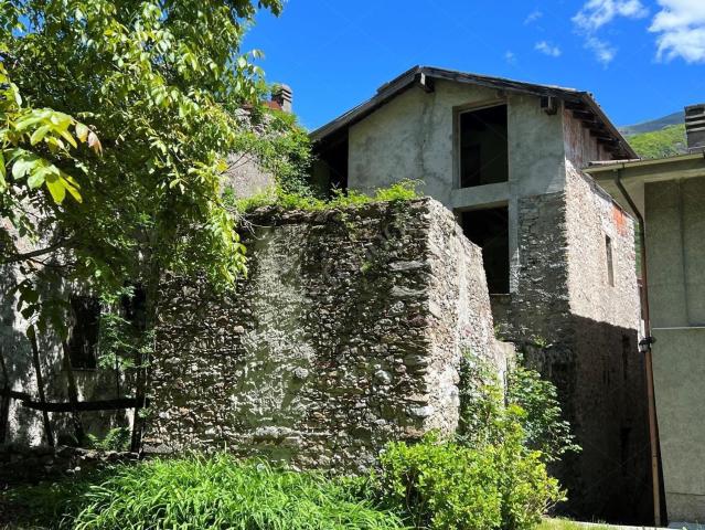 Rustico in vendita a Cortenova, Lombardia