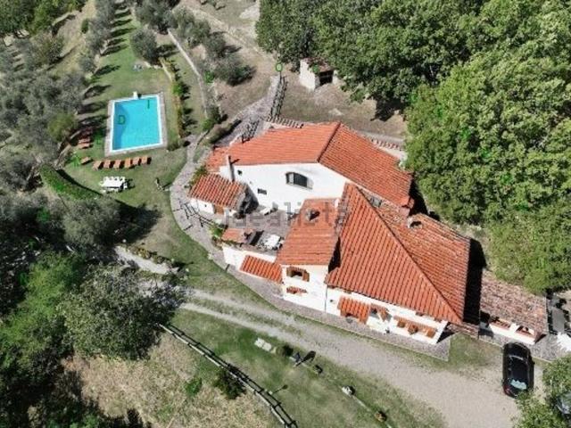 Rustico in vendita a Vicchio, Toscana