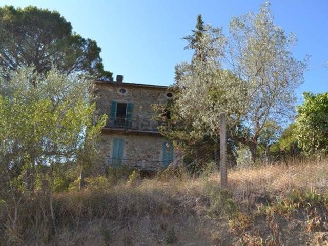 Rustico in vendita a Magione, Umbria