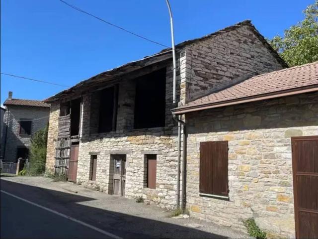Rustico in vendita a Farini D'olmo, Reggio Emilia