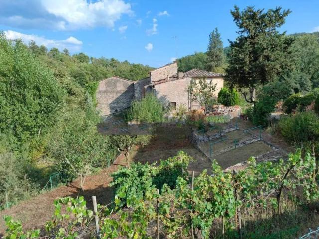 Rustico in vendita a Gaiole In Chianti, Toscana