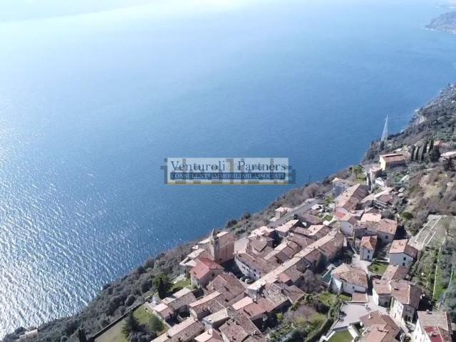 Rustico in vendita a Comunità Montana Parco Alto Garda bresciano, Gargnano