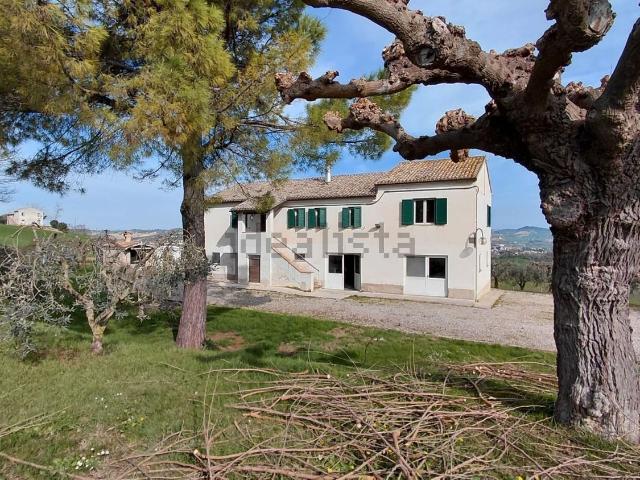 Rustico in vendita a Marche, Macerata