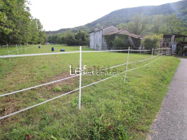Rustico in vendita a Tarzo, Veneto