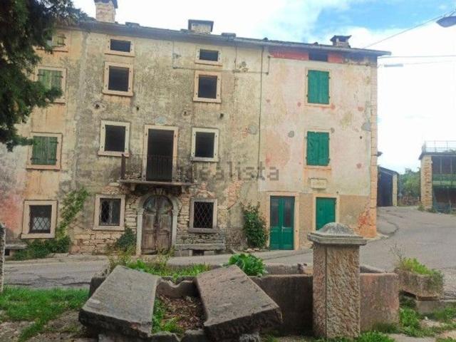 Rustico in vendita a Cerro Veronese, Veneto