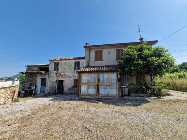 Rustico in vendita a Boccon, Vo'