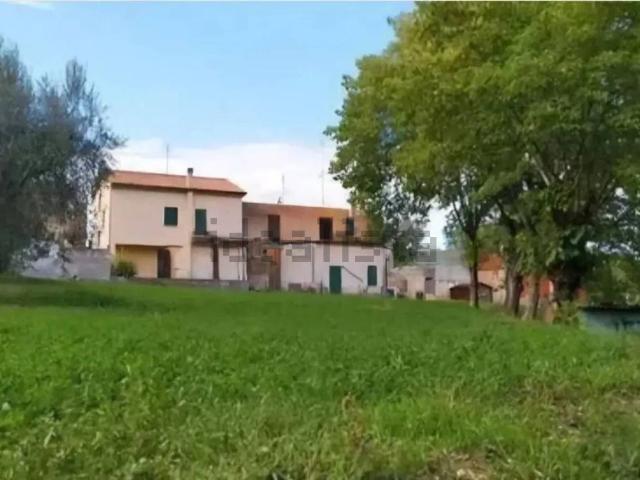 Rustico in vendita a Castelvecchio, Marche
