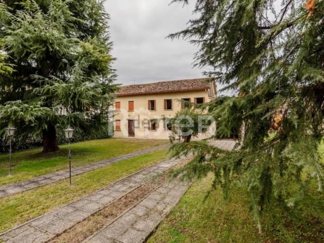 Rustico in vendita a Santa Lucia Di Piave, Veneto