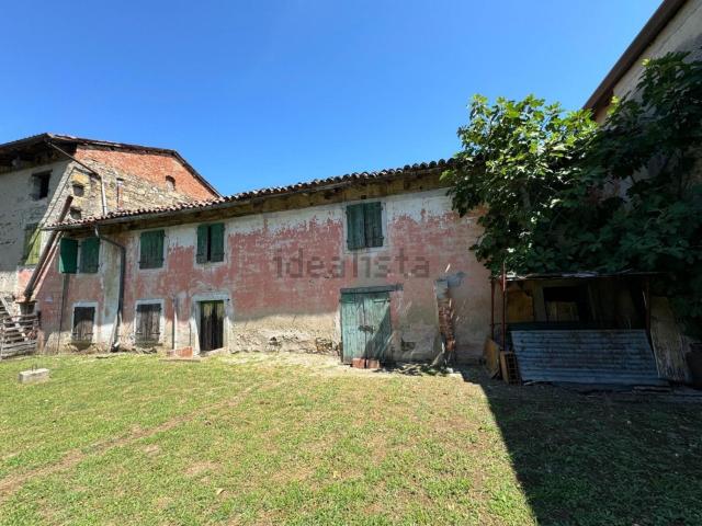 Rustico in vendita a Corno Di Rosazzo, Friuli-Venezia Giulia