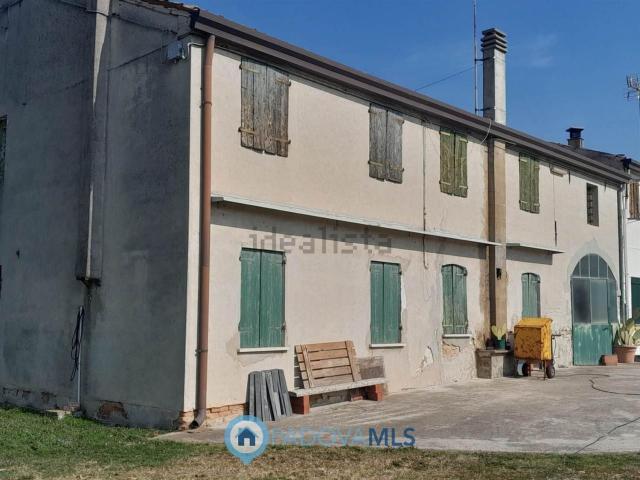 Rustico in vendita a Casalserugo