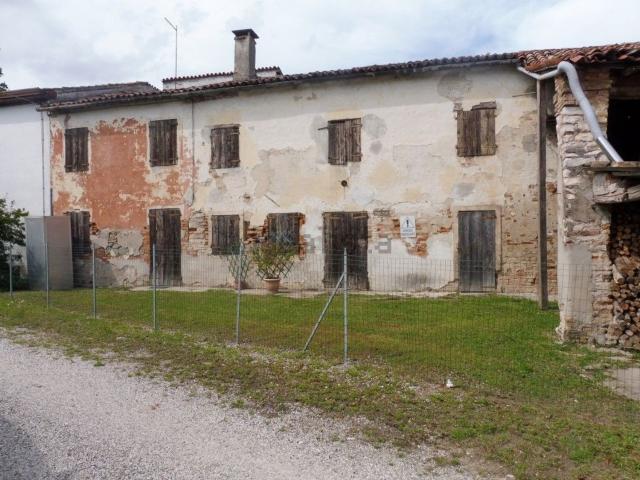Rustico in vendita a Cervarese Santa Croce, Veneto