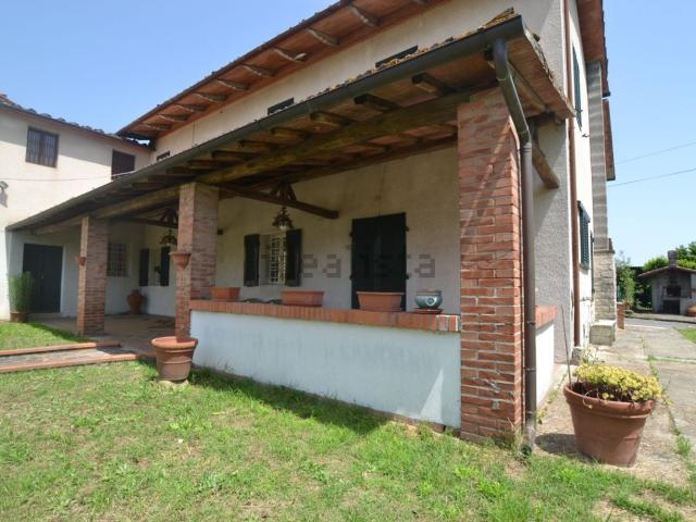 Rustico in vendita a Fabbri, Altopascio