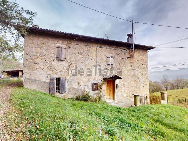 Rustico in vendita a Unione dell'Appennino Bolognese, Vergato