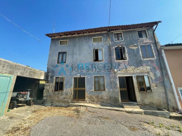 Rustico in vendita a Montecchio Maggiore, Veneto