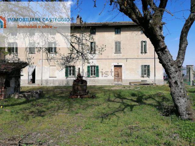 Rustico in vendita a Casteggio, Lombardia