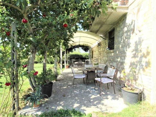 Rustico in vendita a Gubbio, Umbria