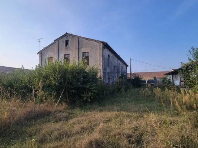 Rustico in vendita a Bozzolo, Lombardia