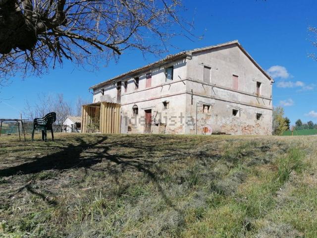 Rustico in vendita a Montepulciano, Marche