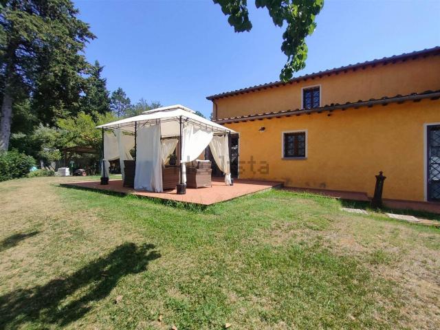 Rustico in vendita a Torre, Fucecchio