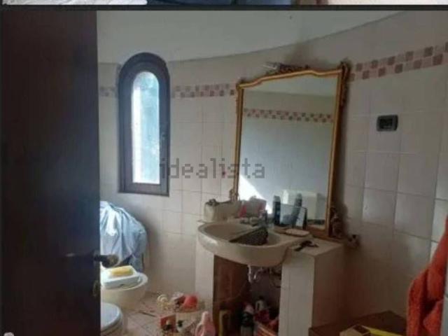 Rustico in vendita a Vernasca, Reggio Emilia